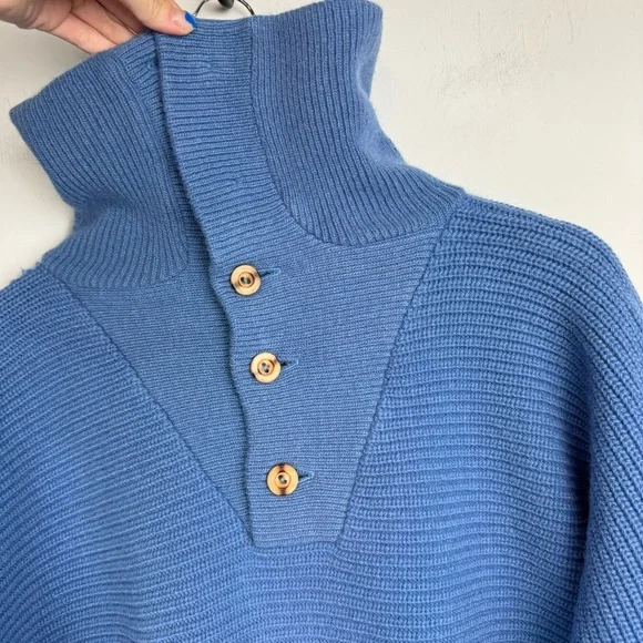 Vtg The Sheepery 100% Virgin Wool Sz 44 Blue Ribbed Knit Button Placket Collar
